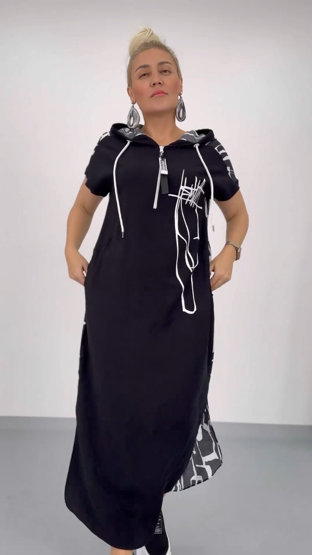 ✈️✈️【S-5XL】💖🤩 Kvalitné šaty – jedinečný kúsok, využite výhodnú ponuku na posledné veľkosti!