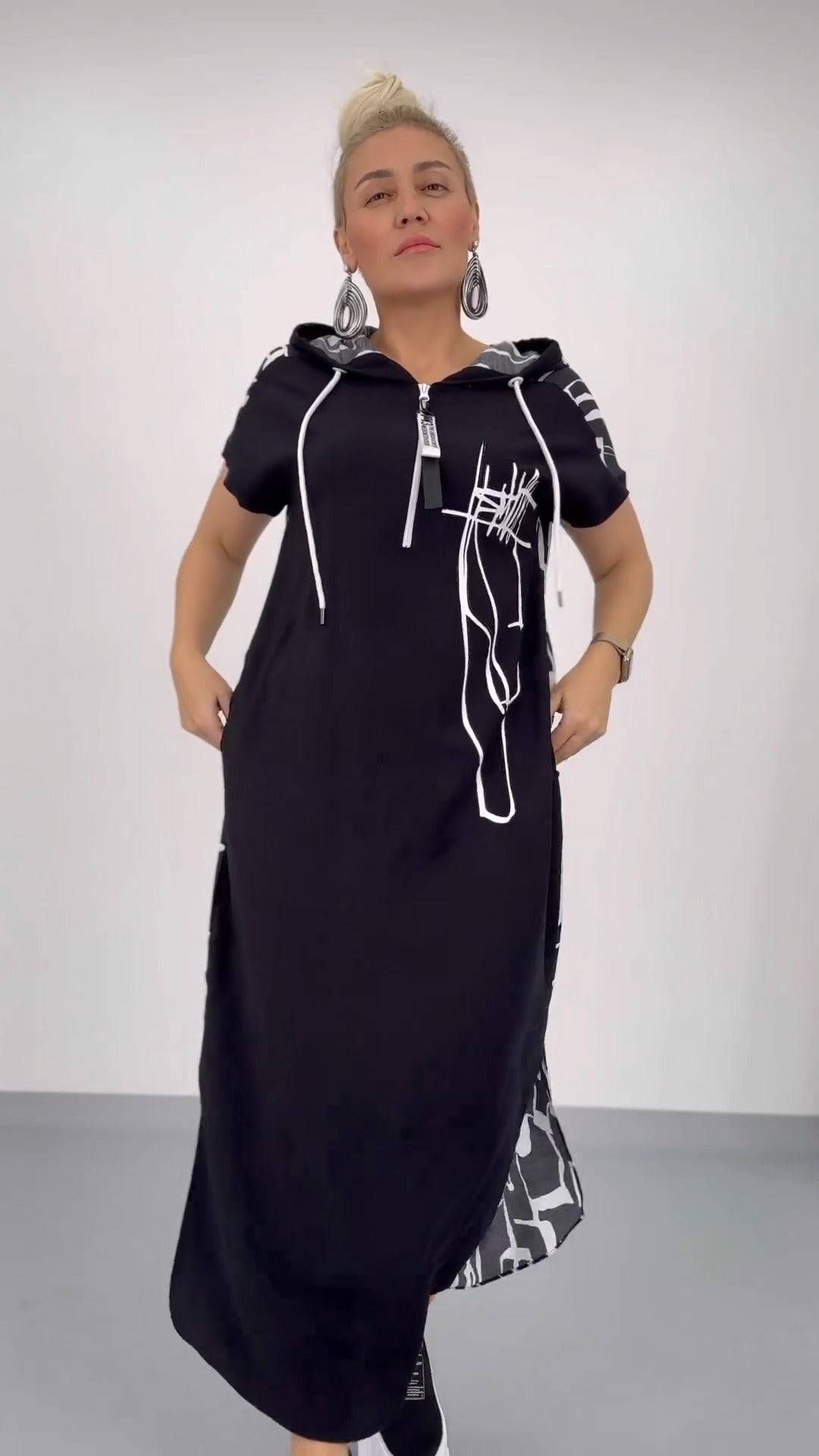 ✈️✈️【S-5XL】💖🤩 Kvalitné šaty – jedinečný kúsok, využite výhodnú ponuku na posledné veľkosti!